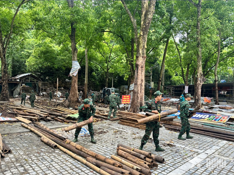 Nghĩa tình trên đất Hương Sơn